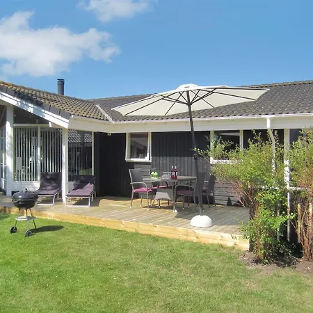 Augusta - 700m From The Sea By Interhome *