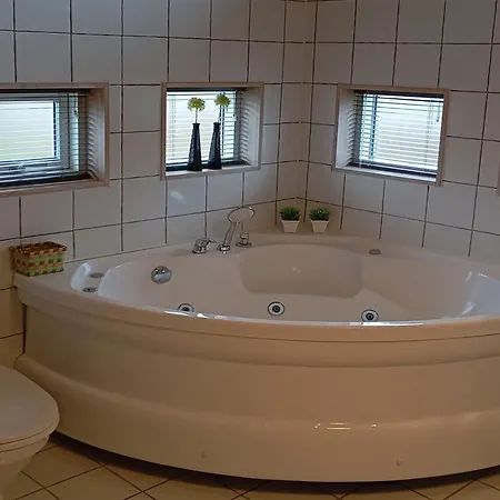 Augusta - 700m From The Sea By Interhome *